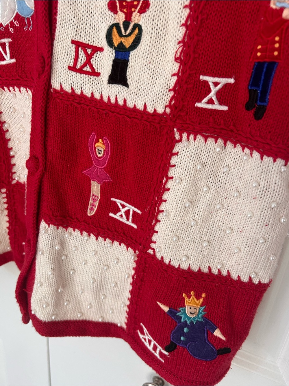 Vintage Christmas sweater 12 days of Christmas small embroidery beading classic - Picture 4 of 10